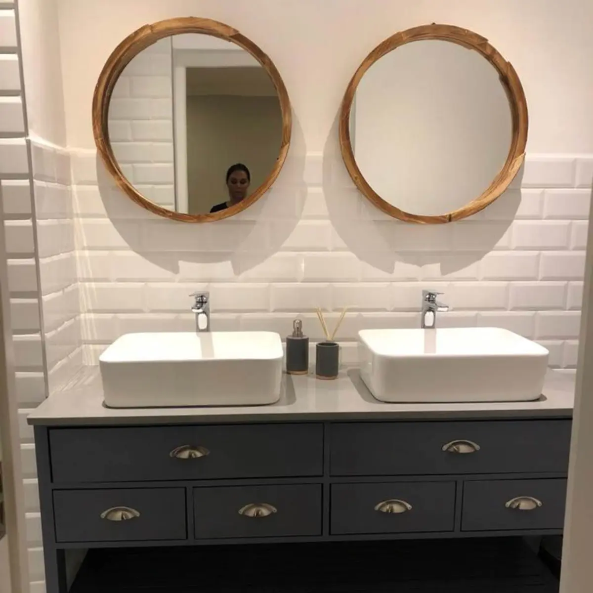 Soarsil Woodworks Vanities